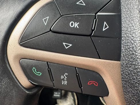 Used 2014 Jeep Grand Cherokee Laredo AWD/4WD image 11