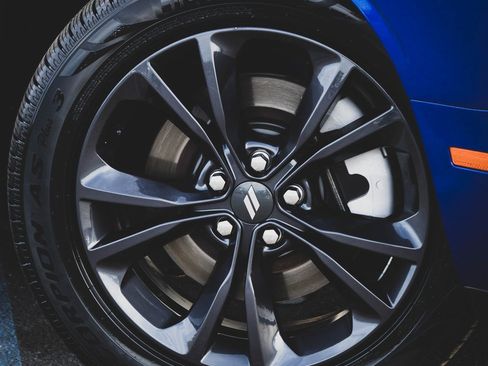 Used 2021 Dodge Challenger SXT w/ Driver Convenience Group image 26