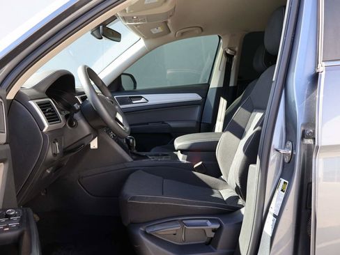 Used 2021 Volkswagen Atlas S image 8