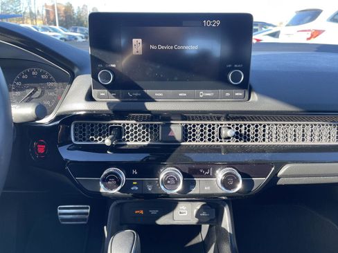 Used 2023 Honda Civic Sport image 9