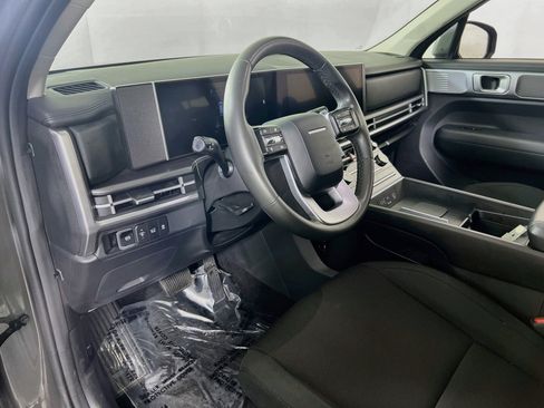 Used 2024 Hyundai Santa Fe SE AWD/4WD image 9