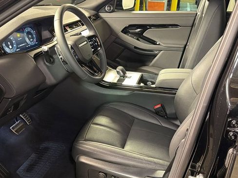 Used 2024 Land Rover Range Rover Evoque Dynamic SE image 25