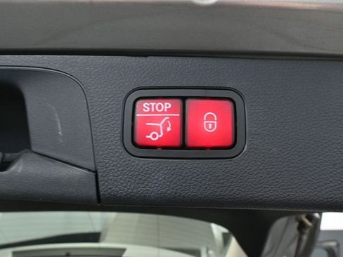 Used 2021 Mercedes-Benz GLC 300 4MATIC image 44