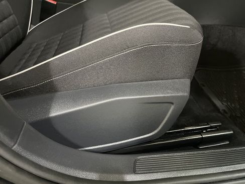 Certified 2024 Volkswagen Jetta Sport FWD image 36