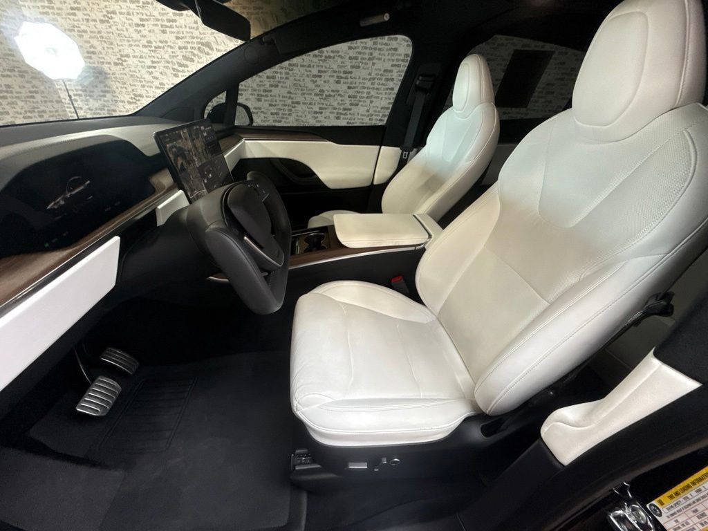 Used 2022 Tesla Model X Plaid AWD/4WD image 19