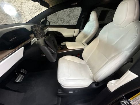 Used 2022 Tesla Model X Plaid AWD/4WD image 19