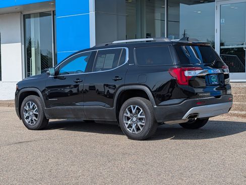 Certified 2023 GMC Acadia SLT w/ Preferred Package AWD/4WD image 4