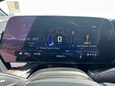 Used 2025 Chevrolet Suburban Z71 AWD/4WD image 13