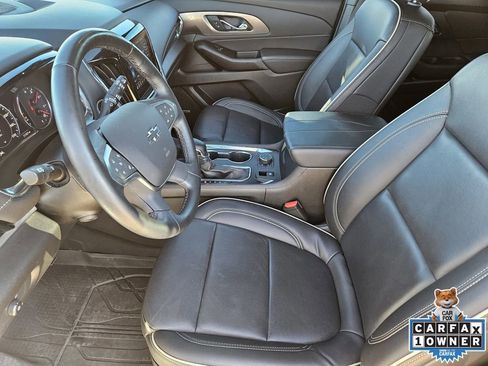 Used 2023 Chevrolet Traverse Premier w/ Redline Edition image 19