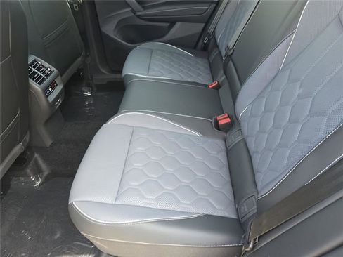 New 2026 Volkswagen Tiguan SEL R-Line image 13