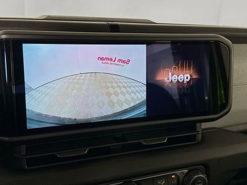 Used 2025 Jeep Wrangler Sport image 13