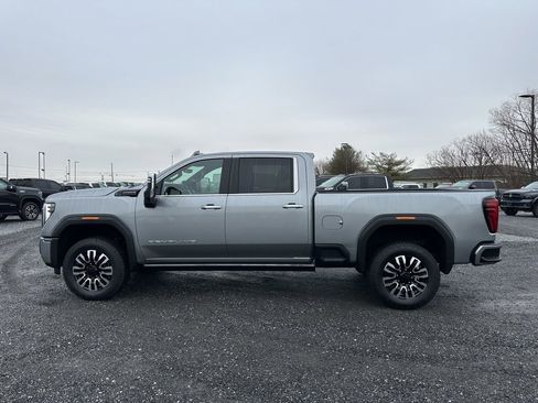 Used 2025 GMC Sierra 3500 Denali Ultimate image 7