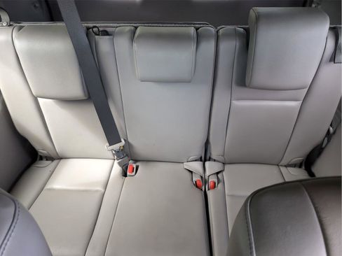 Used 2019 Toyota Highlander XLE image 34