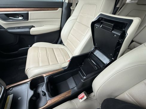 Used 2022 Honda CR-V Touring image 26