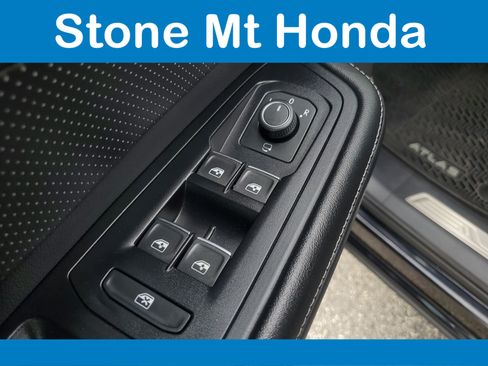Used 2024 Volkswagen Atlas SEL Premium R-Line AWD/4WD image 23