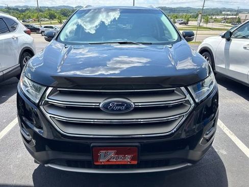 Used 2017 Ford Edge Titanium w/ Technology Package AWD/4WD image 6
