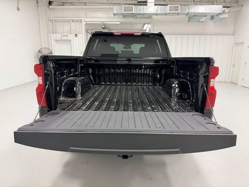 Certified 2026 Chevrolet Silverado 1500 LT image 29