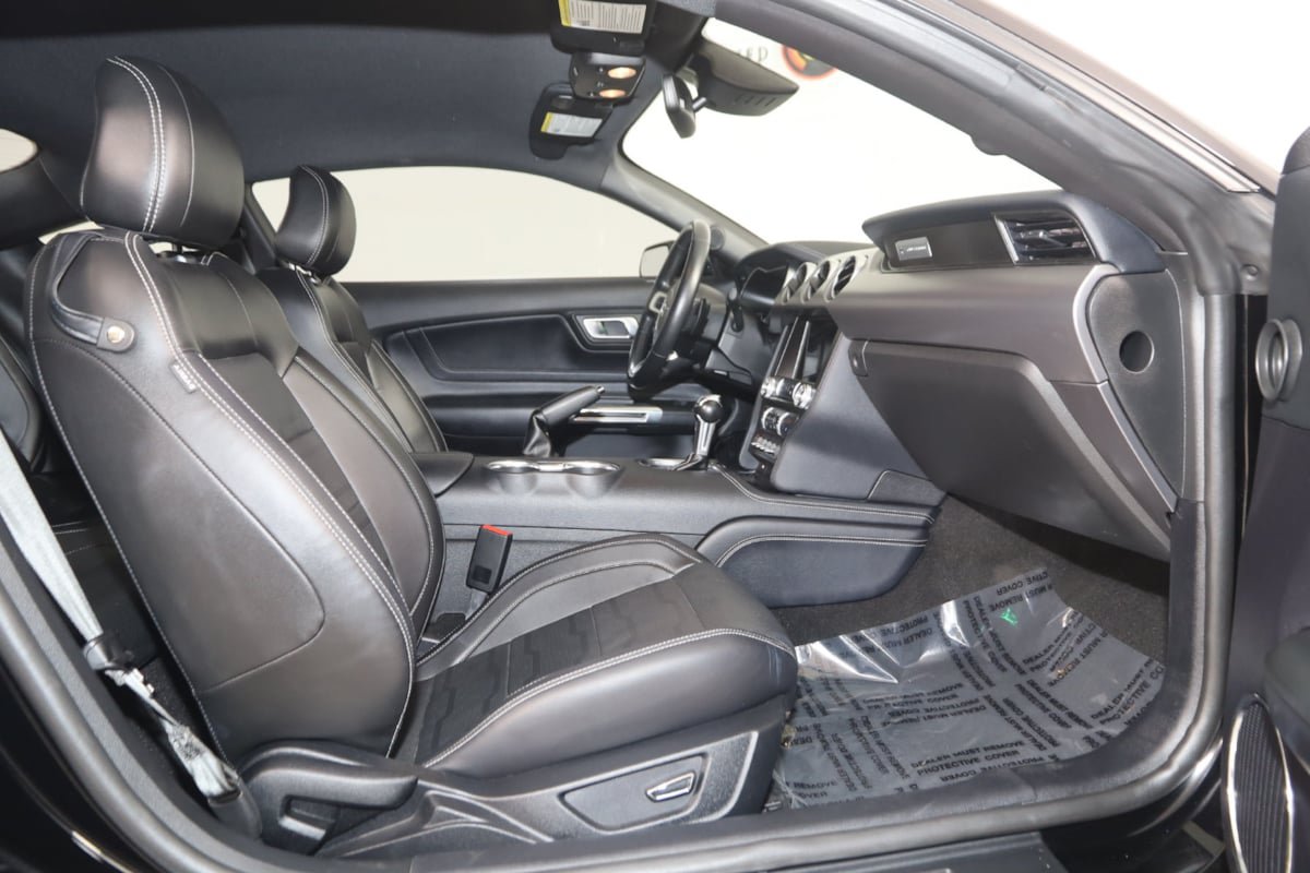 Used 2019 Ford Mustang GT Premium w/ Equipment Group 401A RWD image 13