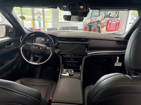 New 2026 Jeep Grand Cherokee L Limited AWD/4WD image 31