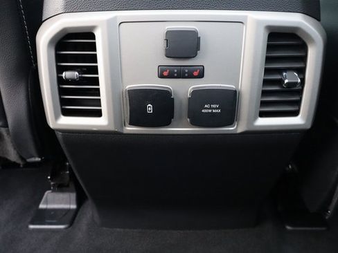 Used 2021 Ford F350 Lariat image 34
