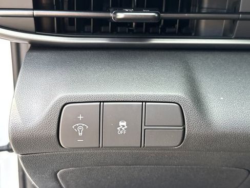 New 2026 Hyundai Elantra SEL Sport FWD image 25