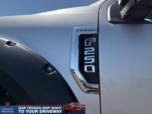Used 2019 Ford F250 Lariat w/ Lariat Value Package AWD/4WD image 14