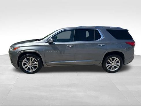 Used 2021 Chevrolet Traverse High Country AWD/4WD image 3