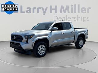 Used 2025 Toyota Tacoma SR5 AWD/4WD video 1