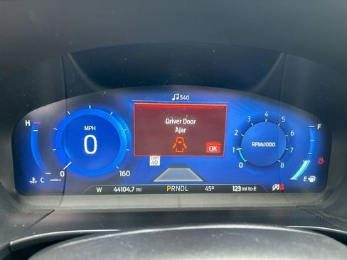 Used 2021 Ford Escape Titanium AWD/4WD image 15