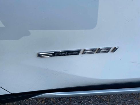 Used 2018 BMW X1 sDrive28i FWD image 11