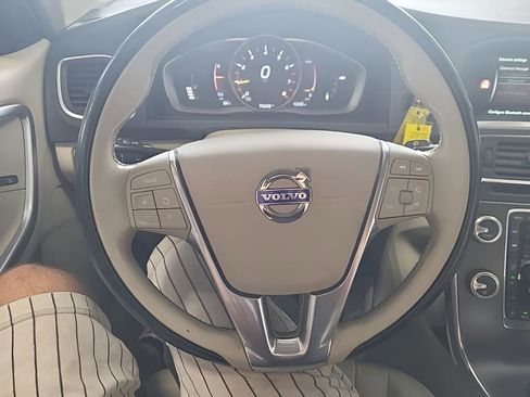Used 2016 Volvo S60 T5 Premier FWD image 8