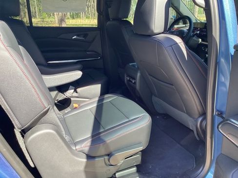 New 2026 Chevrolet Traverse Z71 w/ Driver Confidence Package image 19