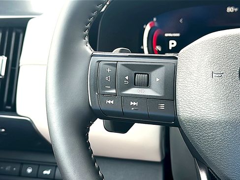 New 2026 Nissan Pathfinder SL FWD image 20