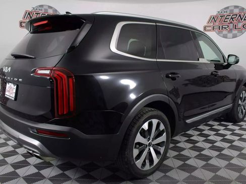 Used 2022 Kia Telluride EX w/ EX Premium Package FWD image 7