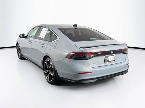 Used 2025 Honda Accord Sport image 12