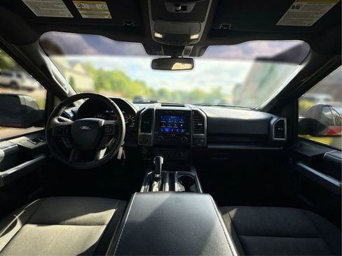 Used 2020 Ford F150 XLT w/ Equipment Group 302A Luxury AWD/4WD image 25