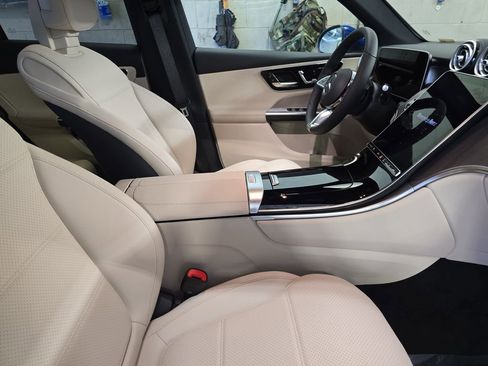 New 2026 Mercedes-Benz GLC 300 image 10