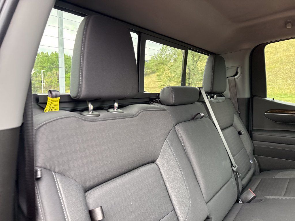 Used 2025 GMC Sierra 1500 Elevation w/ Preferred Package AWD/4WD image 23