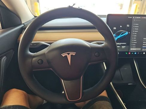 Used 2020 Tesla Model Y Long Range AWD/4WD image 10