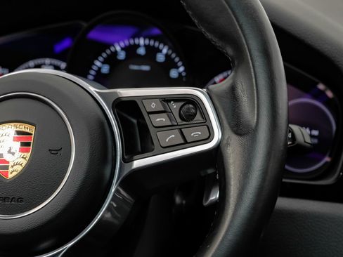 Used 2023 Porsche Cayenne Platinum Edition image 22
