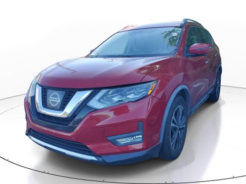 Used 2017 Nissan Rogue SL w/ SL Premium Package FWD image 3