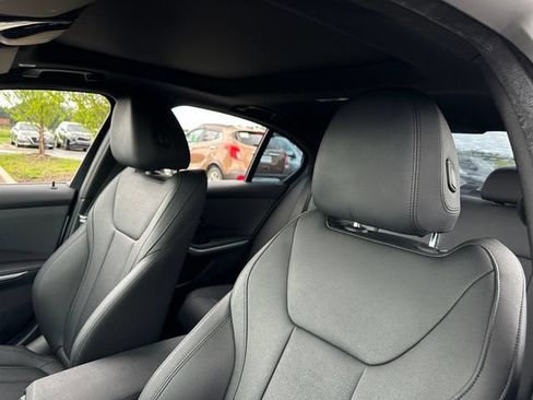 Used 2021 BMW 330i Sedan w/ Convenience Package RWD image 12
