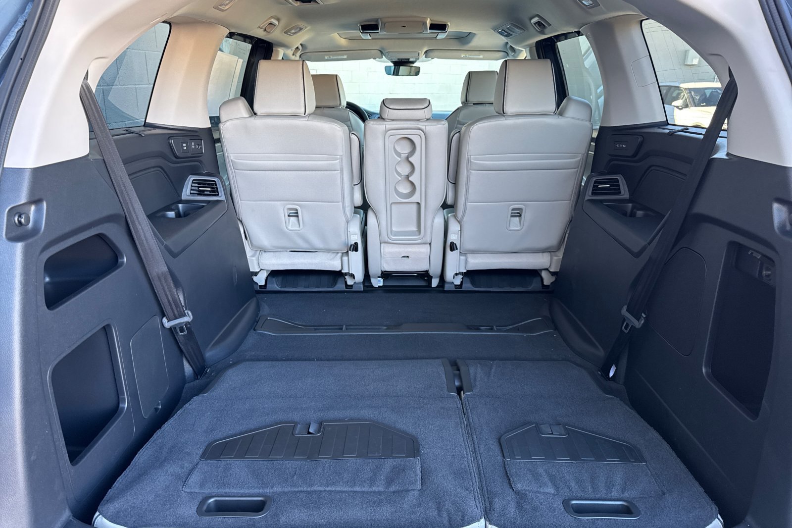 New 2026 Honda Odyssey Touring image 17