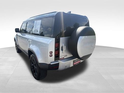 Used 2020 Land Rover Defender 110 SE AWD/4WD image 7