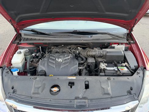 Used 2012 Kia Sedona LX image 4