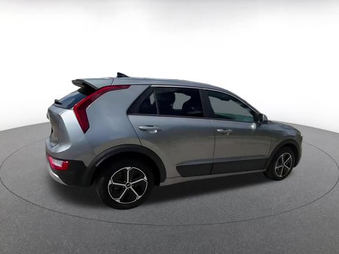 Used 2026 Kia Niro LX FWD image 14