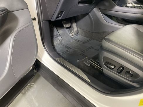 Certified 2023 Lexus RZ 450e Premium w/ Technology Package image 25