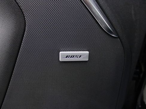 Used 2022 GMC Yukon XL Denali AWD/4WD image 13