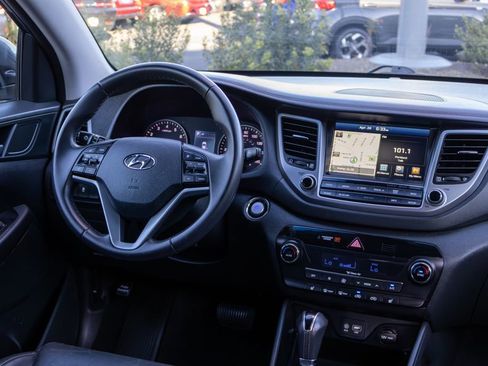 Used 2017 Hyundai Tucson SE Plus w/ Cargo Package AWD/4WD image 11