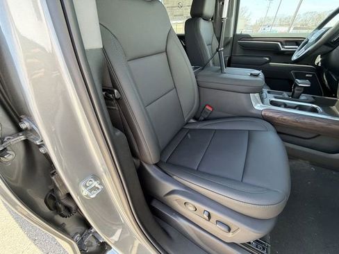 New 2026 GMC Sierra 1500 SLT image 27